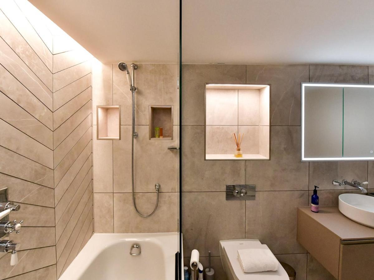 Pass The Keys Beautiful 2 Bed Apartment With Parking In The Bay Кардіфф Екстер'єр фото