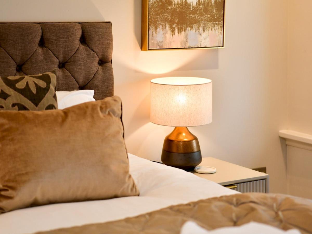 Pass The Keys Beautiful 2 Bed Apartment With Parking In The Bay Кардіфф Екстер'єр фото